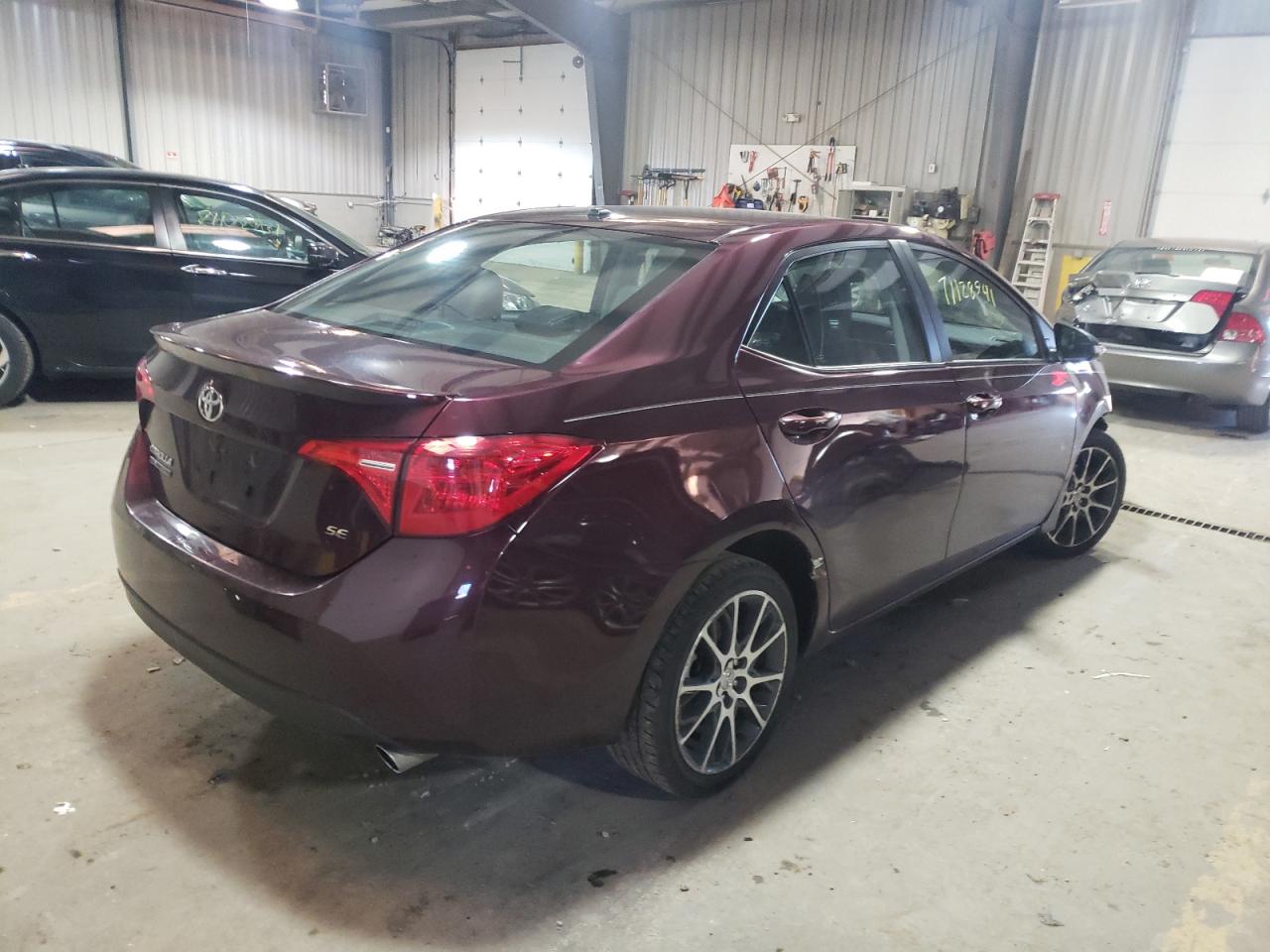 Photo 4 from auction – 2017 TOYOTA COROLLA L with VIN 5YFBURHEXHP589061