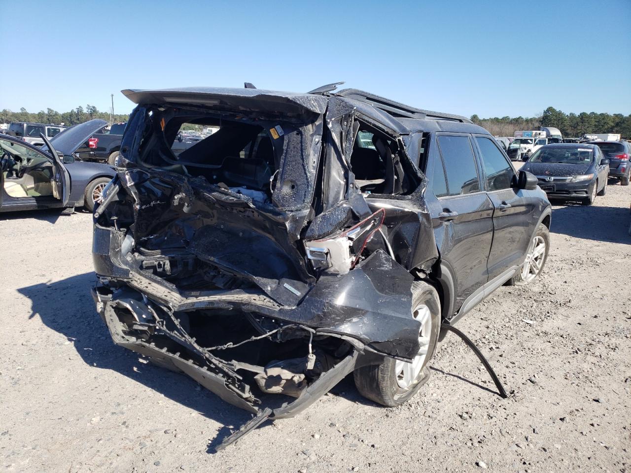 Photo 4 from auction – 2020 FORD EXPLORER X with VIN 1FMSK7DH1LGB20750