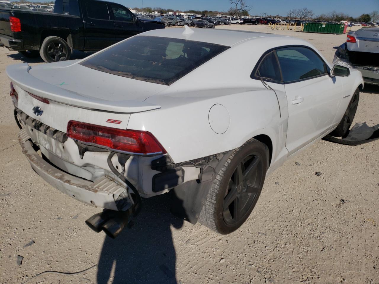 Photo 4 from auction – 2015 CHEVROLET CAMARO 2SS with VIN 2G1FK1EJ1F9284631