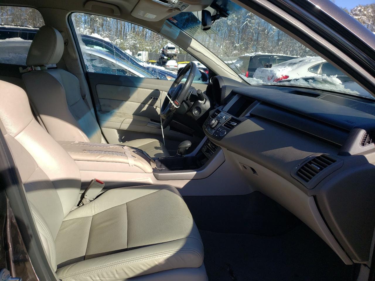 Photo 5 from auction – 2010 ACURA RDX TECHNO with VIN 5J8TB1H59AA006857