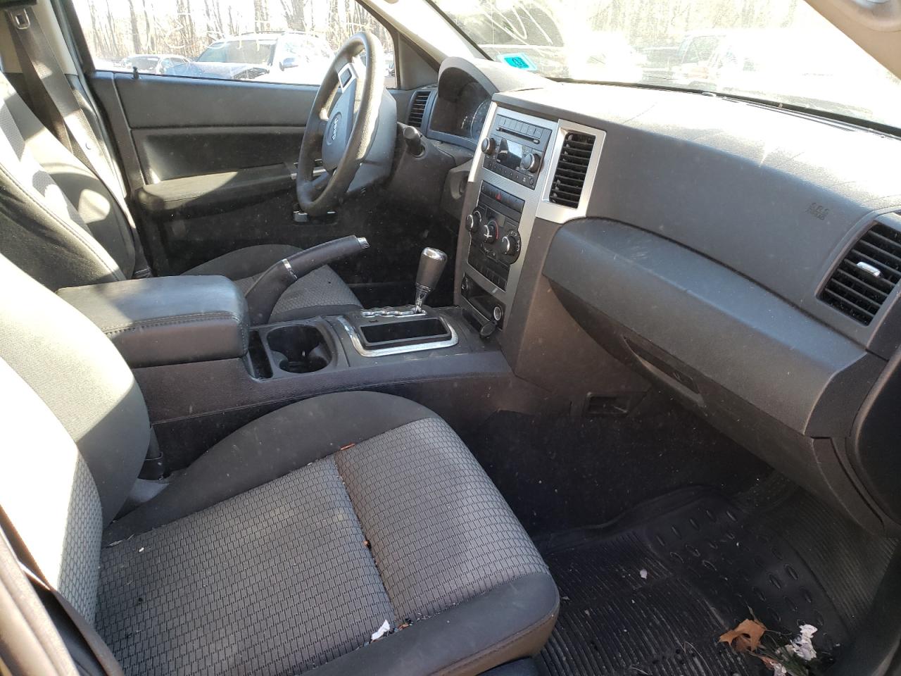 Photo 5 from auction – 2009 JEEP GRAND CHER with VIN 1J8GR48K99C515164