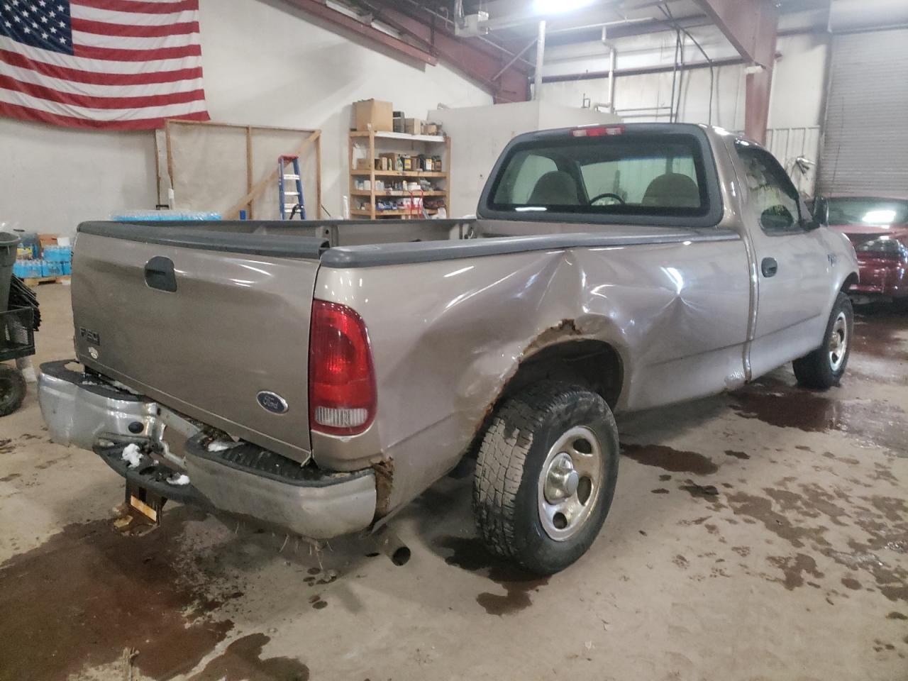 Photo 4 from auction – 2004 FORD F-150 HERI with VIN 2FTRF17W84CA56580