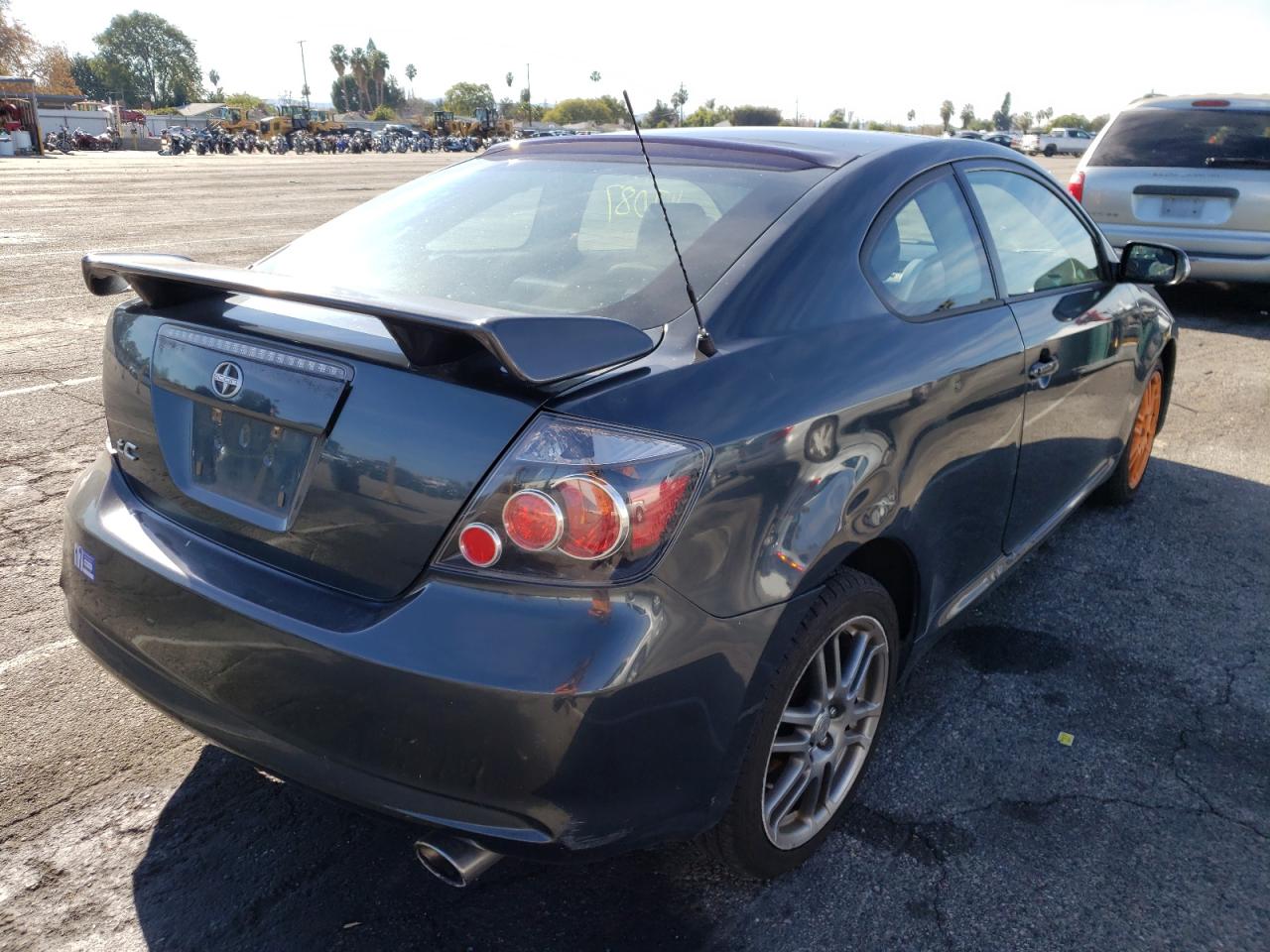 Photo 4 from auction – 2010 TOYOTA SCION TC with VIN JTKDE3B77A0307819