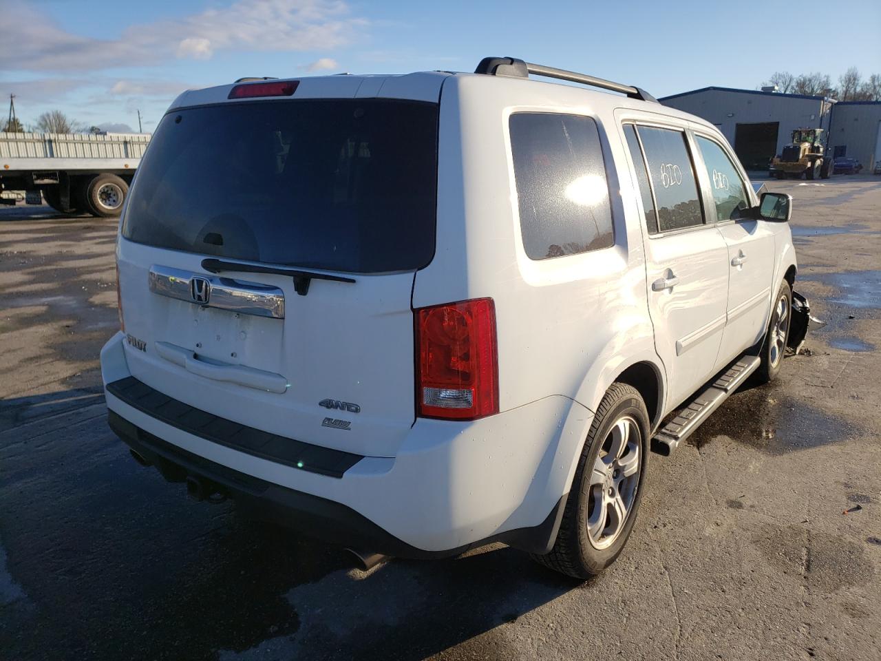 Photo 4 from auction – 2012 HONDA PILOT EXL with VIN 5FNYF4H55CB084038