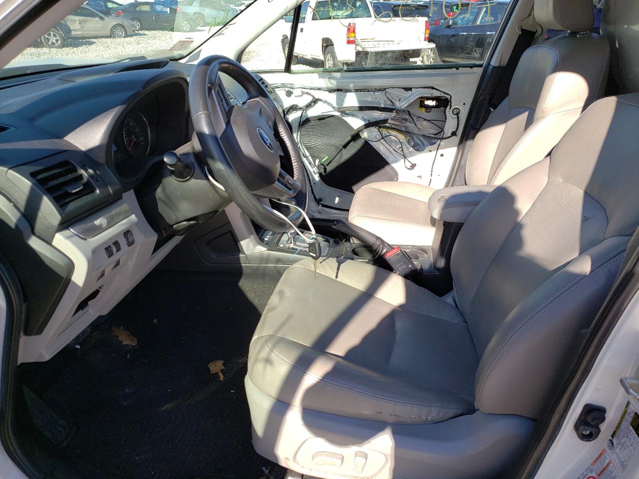Photo 5 from auction – 2014 SUBARU FORESTER 2 with VIN JF2SJAHC6EH411147