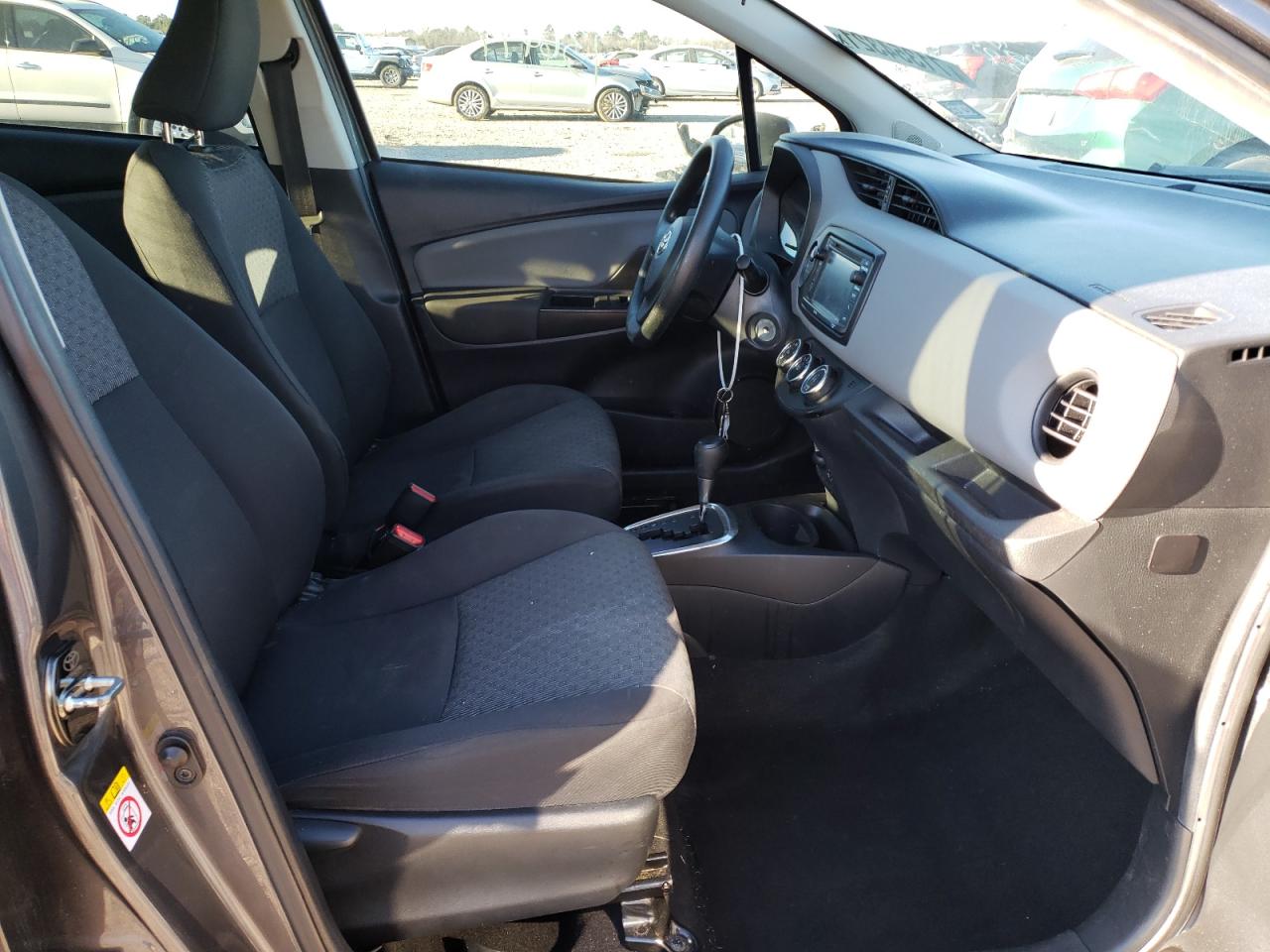 Photo 5 from auction – 2015 TOYOTA YARIS with VIN VNKKTUD35FA032903
