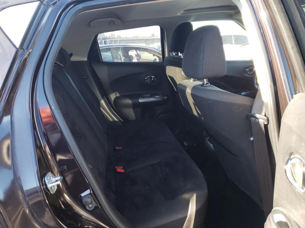 Photo 6 from auction – 2014 NISSAN JUKE S with VIN JN8AF5MVXET482413