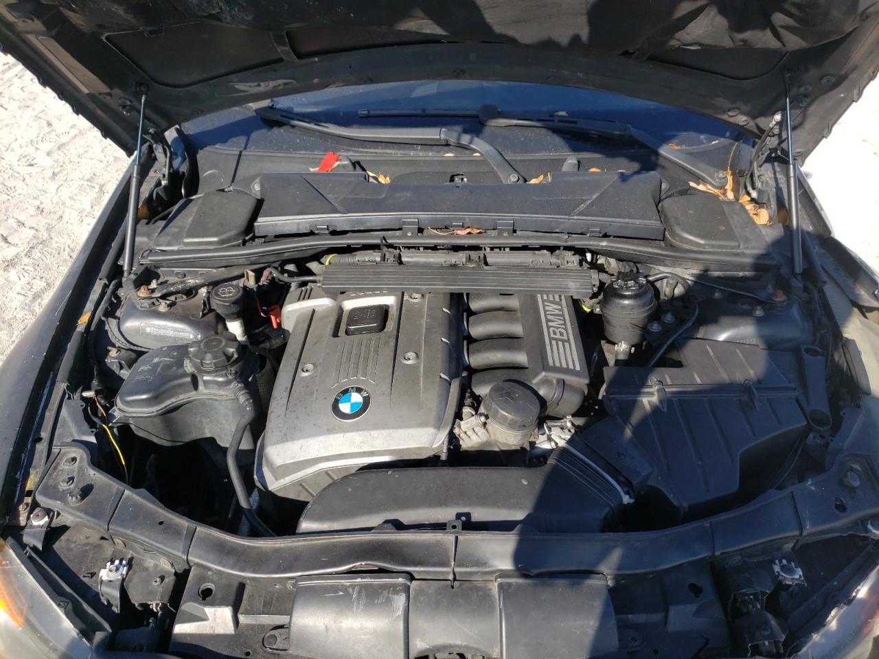 Photo 7 from auction – 2006 BMW 325 I with VIN WBAVB13596KX40556