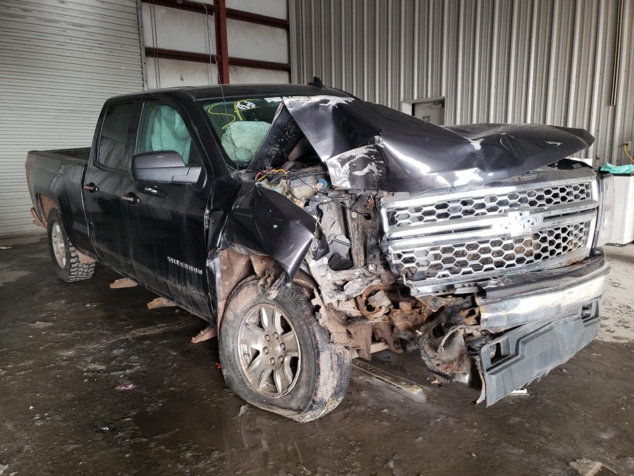 CHEVROLET SILVERADO 2015 with VIN 1GCVKREC7FZ185675 - Photo from auction