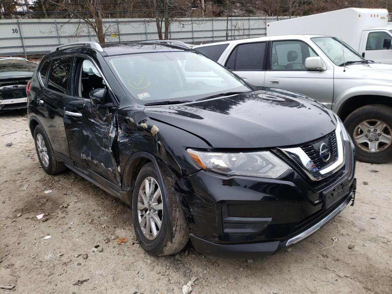 NISSAN ROGUE S 2017 with VIN JN8AT2MV3HW280491 - Photo from auction
