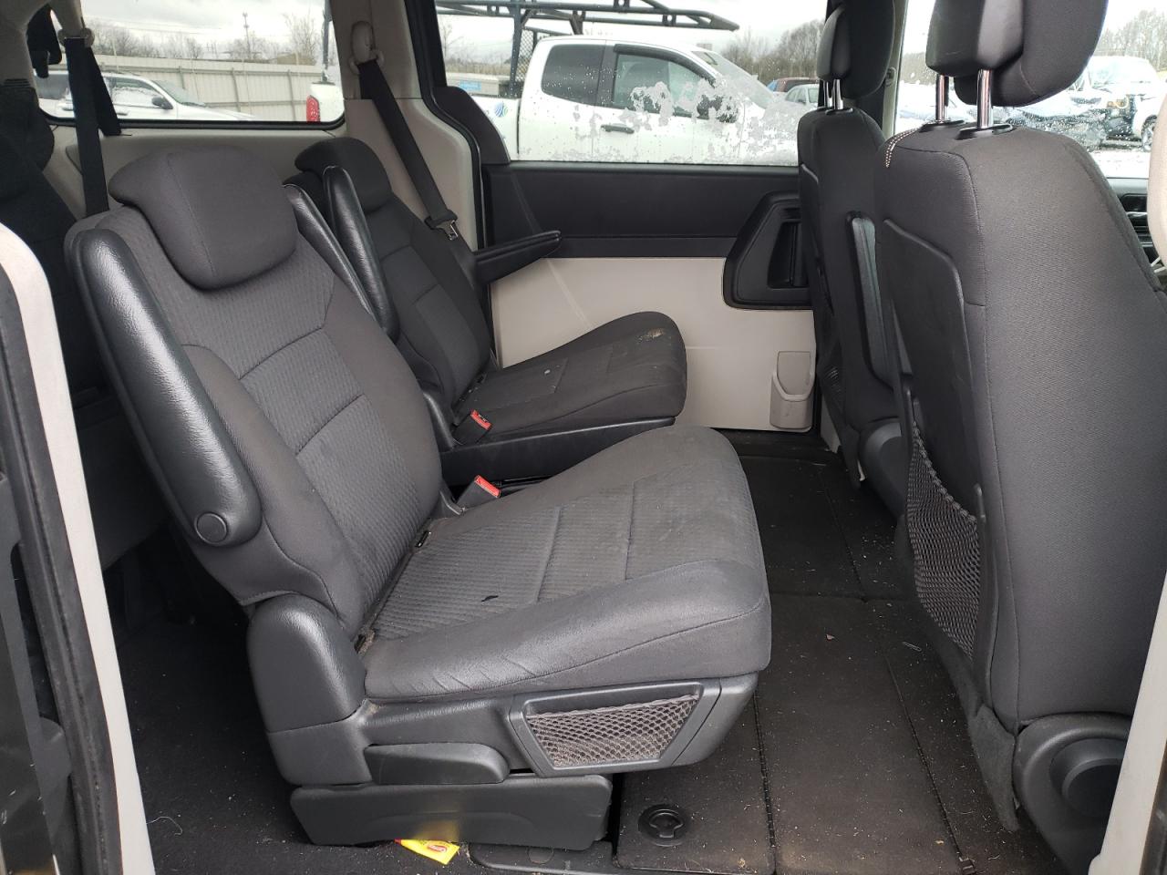 Photo 6 from auction – 2010 DODGE GRAND CARA with VIN 2D4RN4DE8AR397277