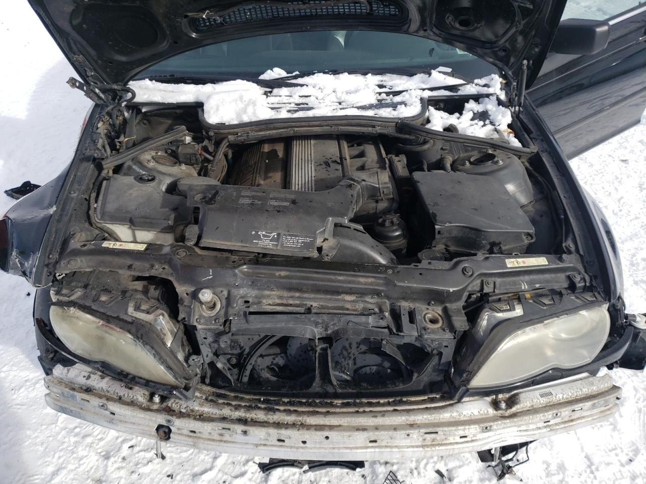 Photo 7 from auction – 2002 BMW 330XI with VIN WBAEW53462PG18725