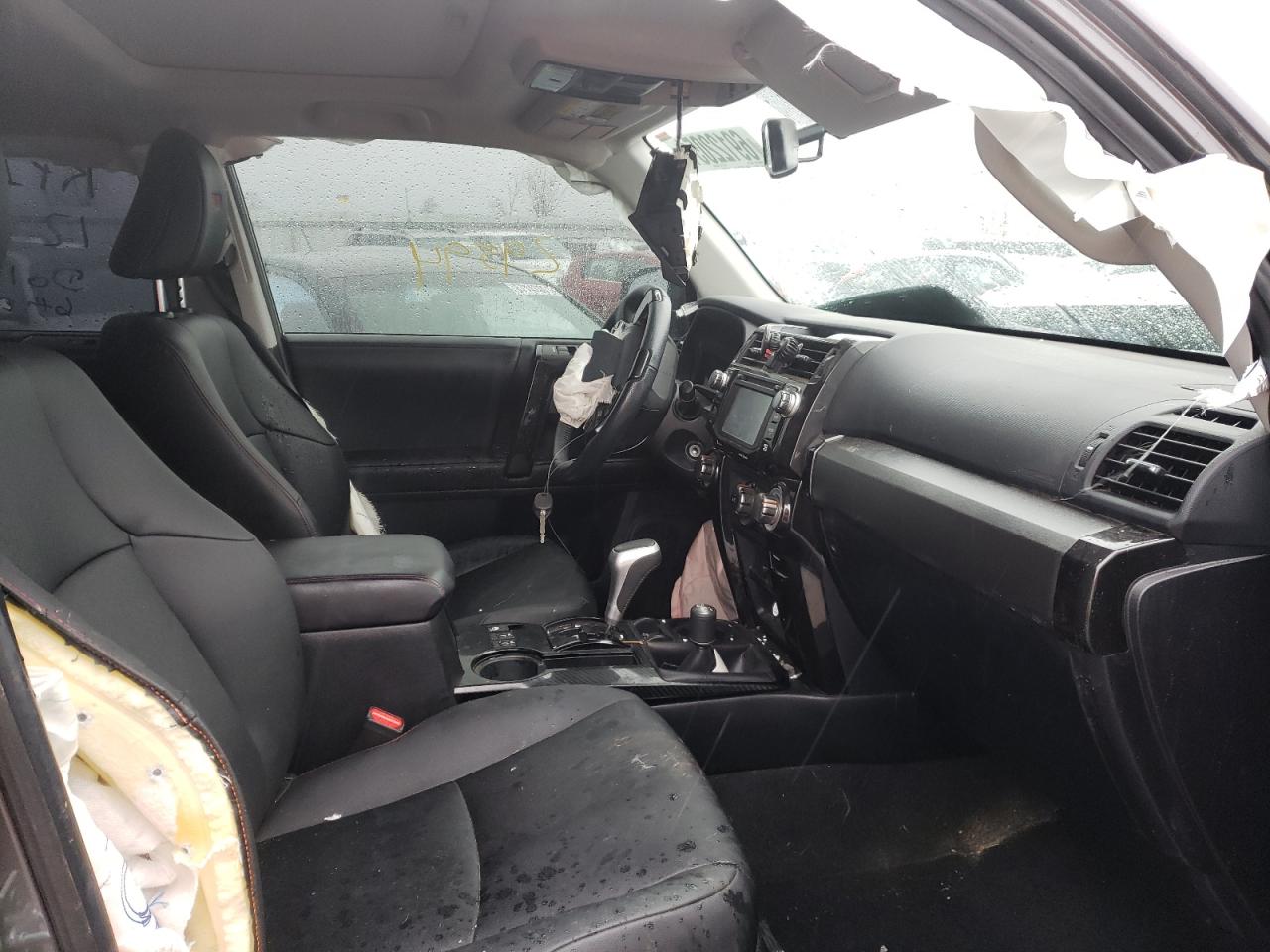 Photo 5 from auction – 2019 TOYOTA 4RUNNER SR with VIN JTEBU5JR6K5692631