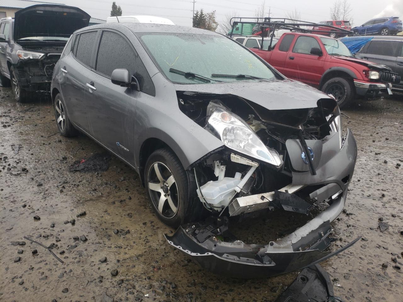 NISSAN LEAF S 2015 with VIN 1N4AZ0CP2FC304270 - Photo from auction