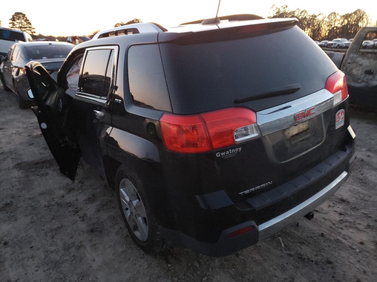 Photo 3 from auction – 2015 GMC TERRAIN SL with VIN 2GKALTEKXF6306120