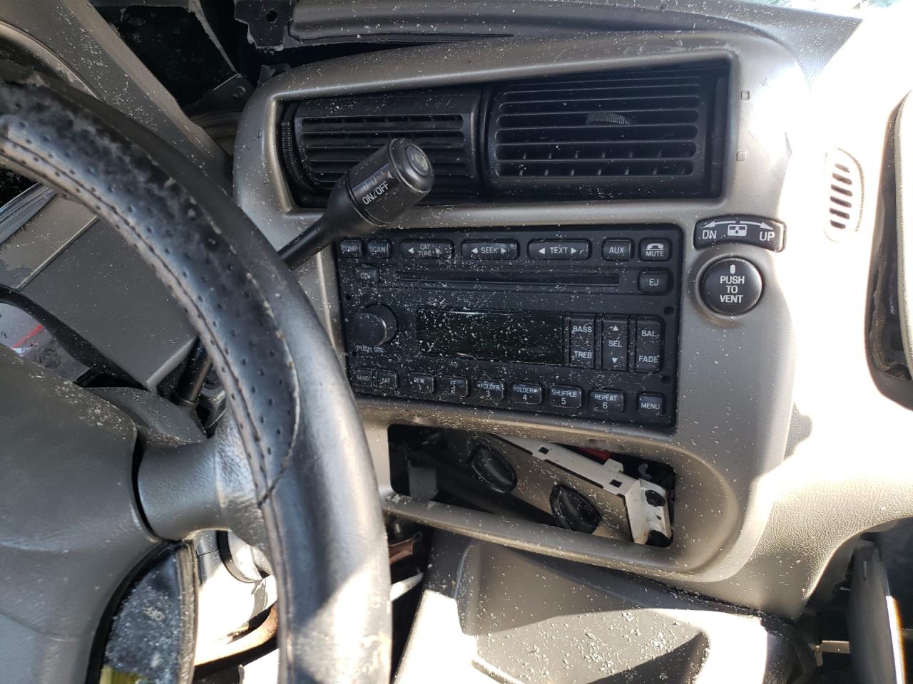 Photo 9 from auction – 2005 FORD EXPLORER S with VIN 1FMZU67K55UB67939