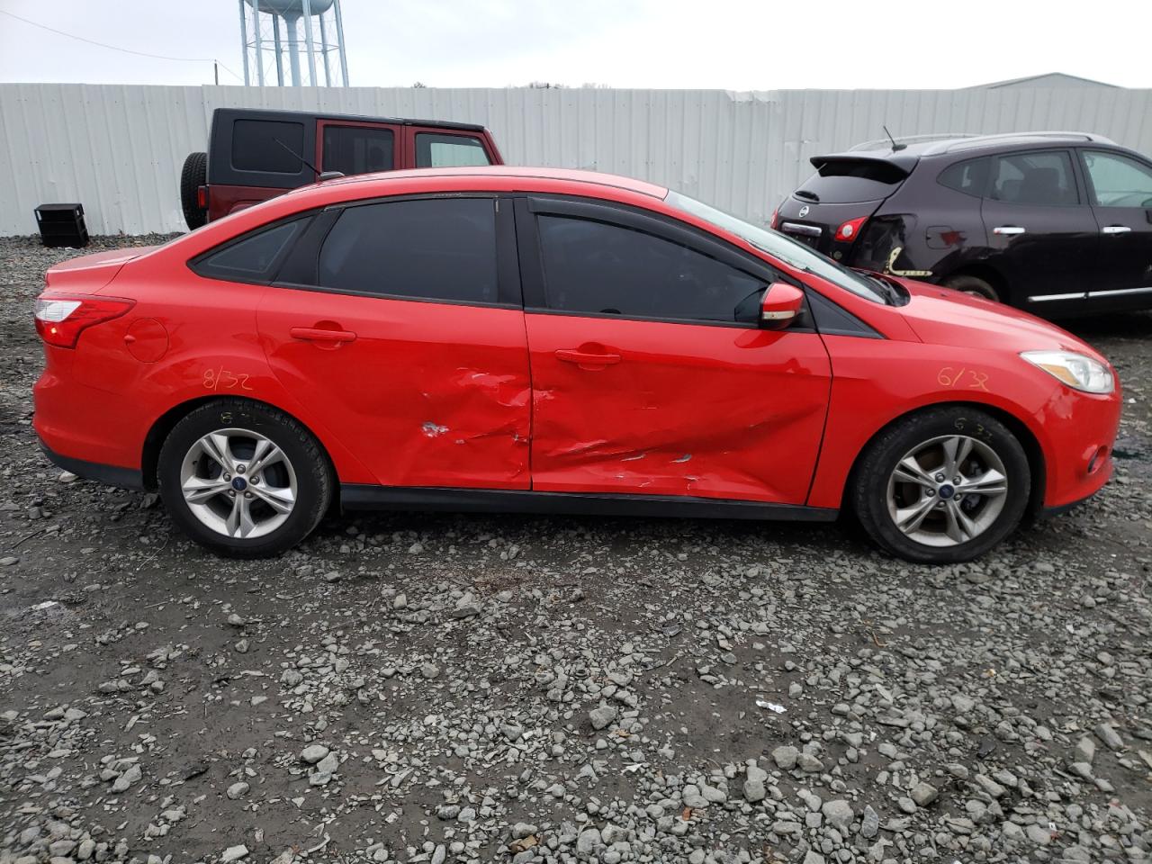Photo 9 from auction – 2014 FORD FOCUS SE with VIN 1FADP3F20EL283552