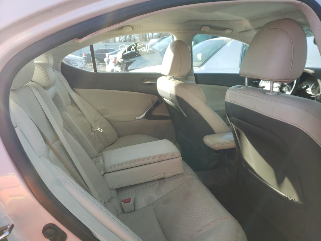 Photo 6 from auction – 2010 LEXUS IS 250 with VIN JTHCF5C28A5040948