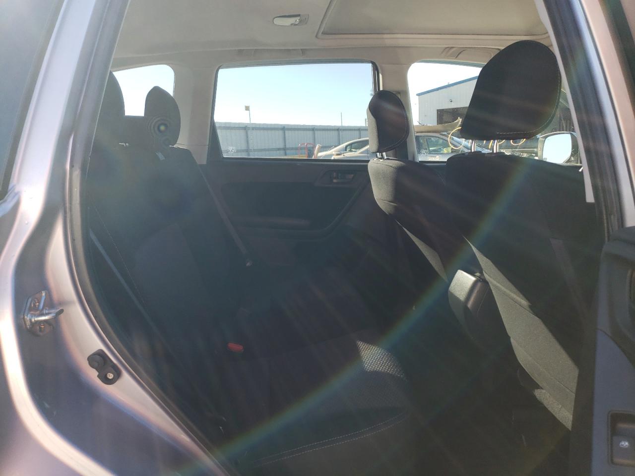 Photo 6 from auction – 2016 SUBARU FORESTER 2 with VIN JF2SJADC4GH457620