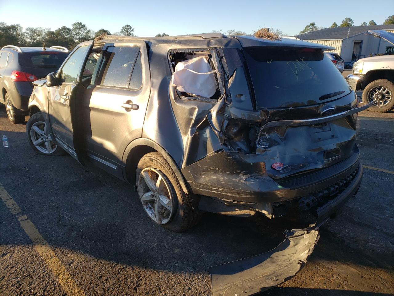 Photo 3 from auction – 2018 FORD EXPLORER X with VIN 1FM5K7D84JGB97106