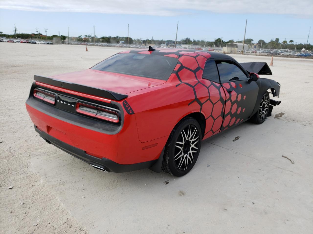 Photo 4 from auction – 2017 DODGE CHALLENGER with VIN 2C3CDZAG9HH558166