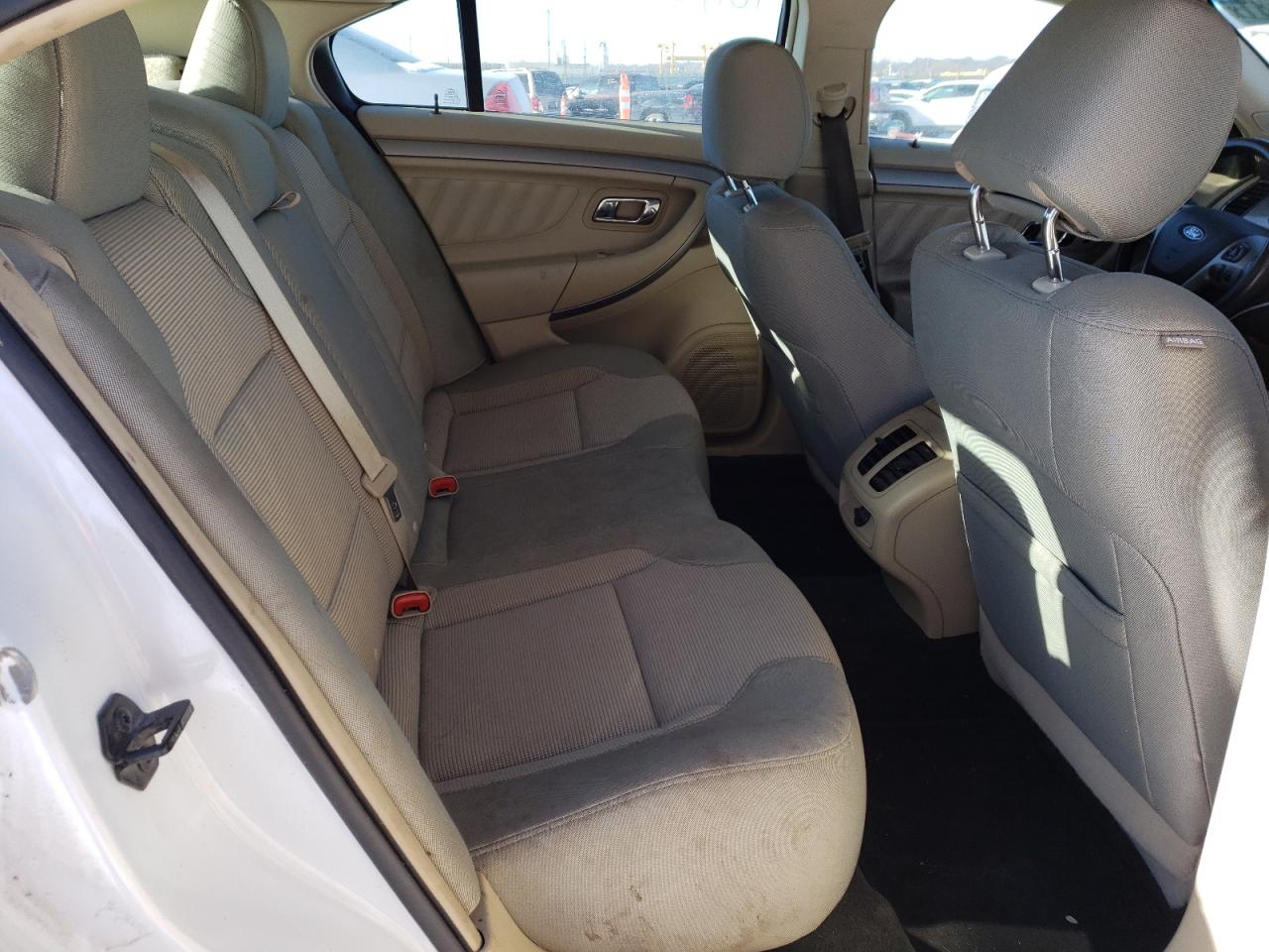 Photo 6 from auction – 2013 FORD TAURUS SEL with VIN 1FAHP2E87DG203978