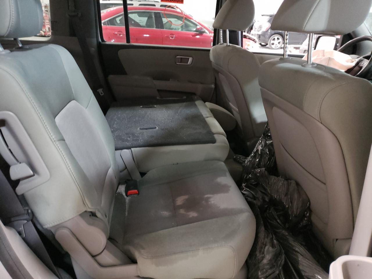 Photo 6 from auction – 2015 HONDA PILOT EX with VIN 5FNYF4H46FB016469