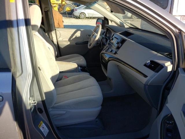 Photo 5 from auction – 2011 TOYOTA SIENNA LE with VIN 5TDKK3DC4BS011947