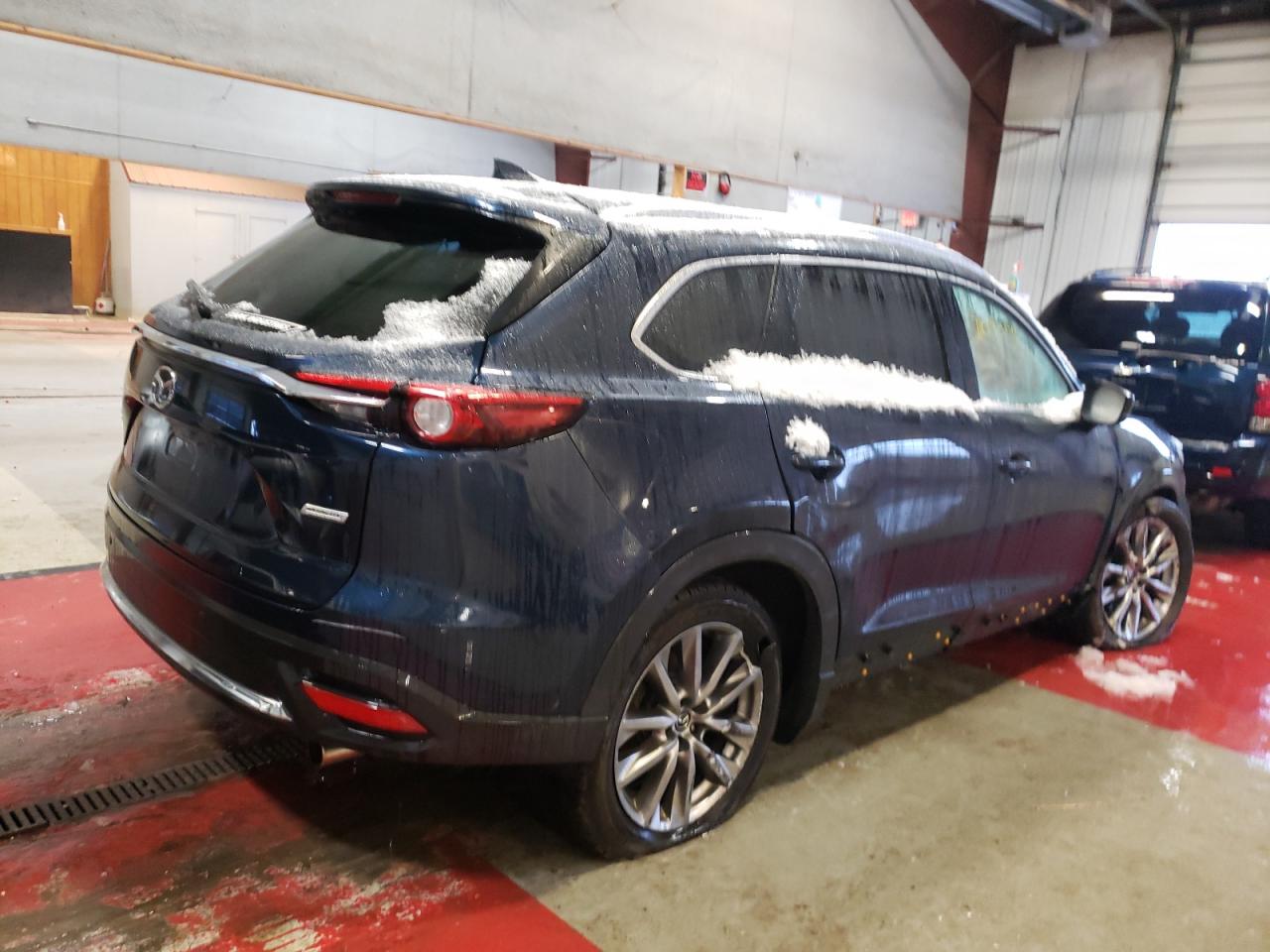 Photo 4 from auction – 2017 MAZDA CX-9 GRAND with VIN JM3TCBDYXH0140852