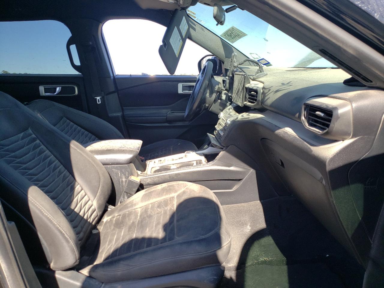 Photo 5 from auction – 2020 FORD EXPLORER X with VIN 1FMSK7DH1LGB20750