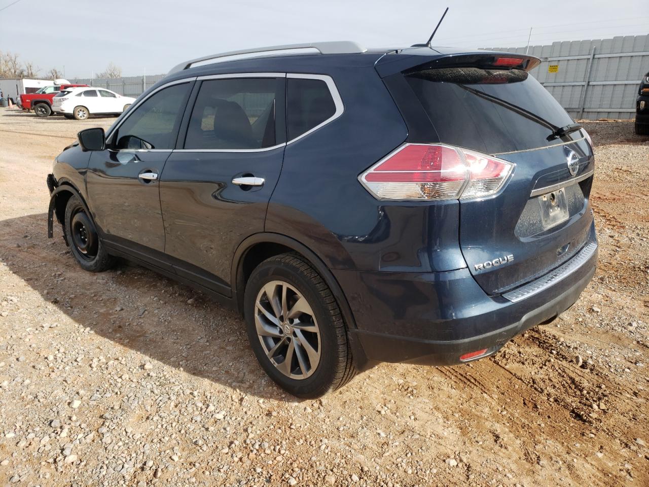 Photo 3 from auction – 2015 NISSAN ROGUE S with VIN 5N1AT2MT2FC885400