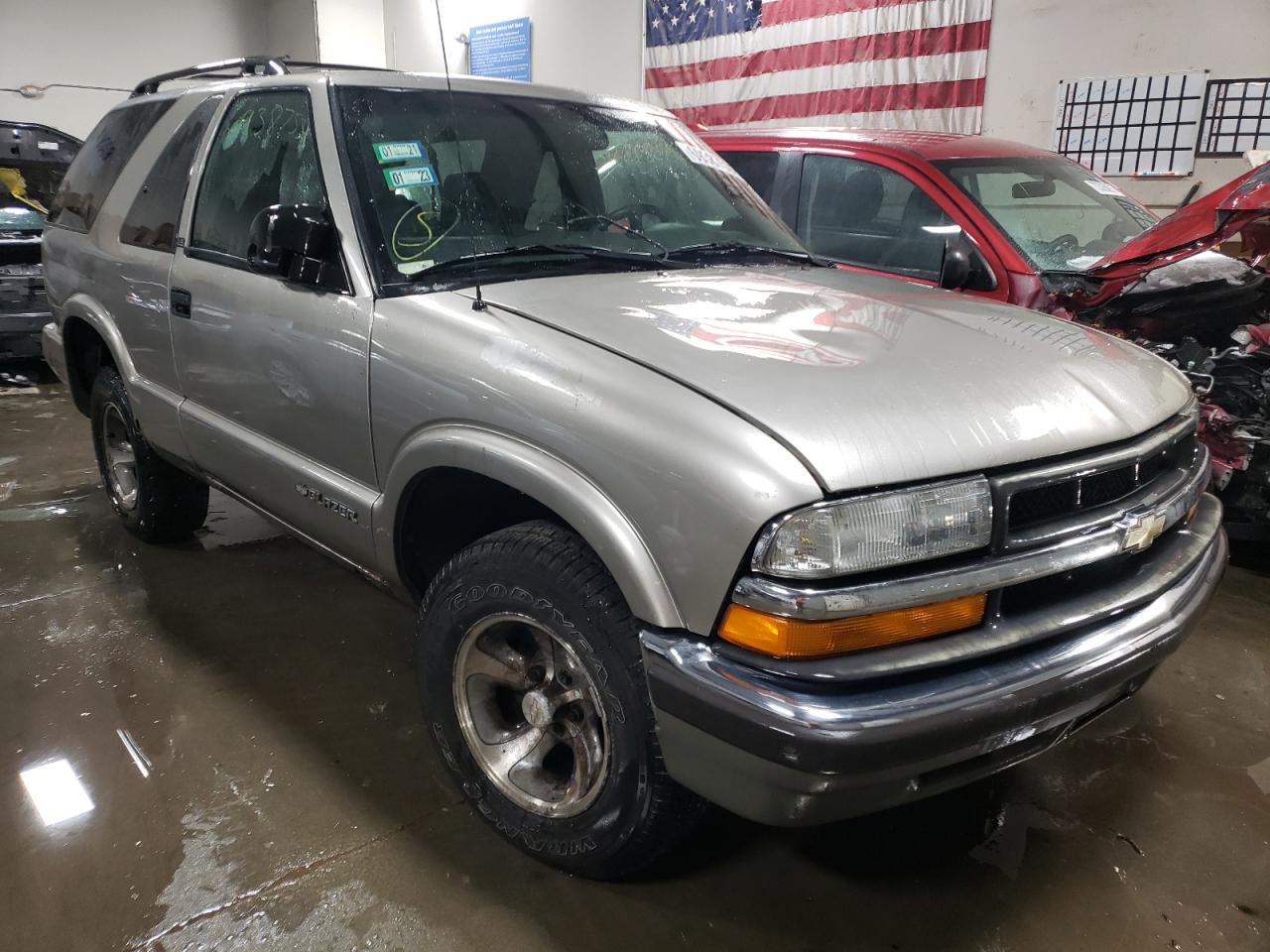 CHEVROLET BLAZER 2001 with VIN 1GNCS18W31K253851 - Photo from auction