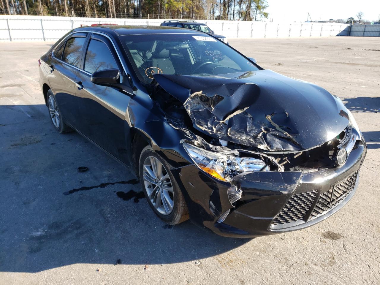 Photo 1 from auction – 2016 TOYOTA CAMRY LE with VIN 4T1BF1FK8GU520385