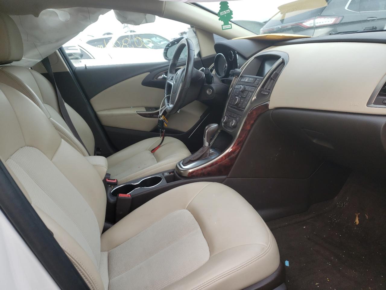 Photo 5 from auction – 2014 BUICK VERANO CON with VIN 1G4PR5SKXE4128953