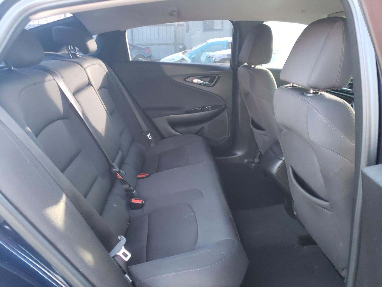 Photo 6 from auction – 2016 CHEVROLET MALIBU LS with VIN 1G1ZB5ST7GF251040