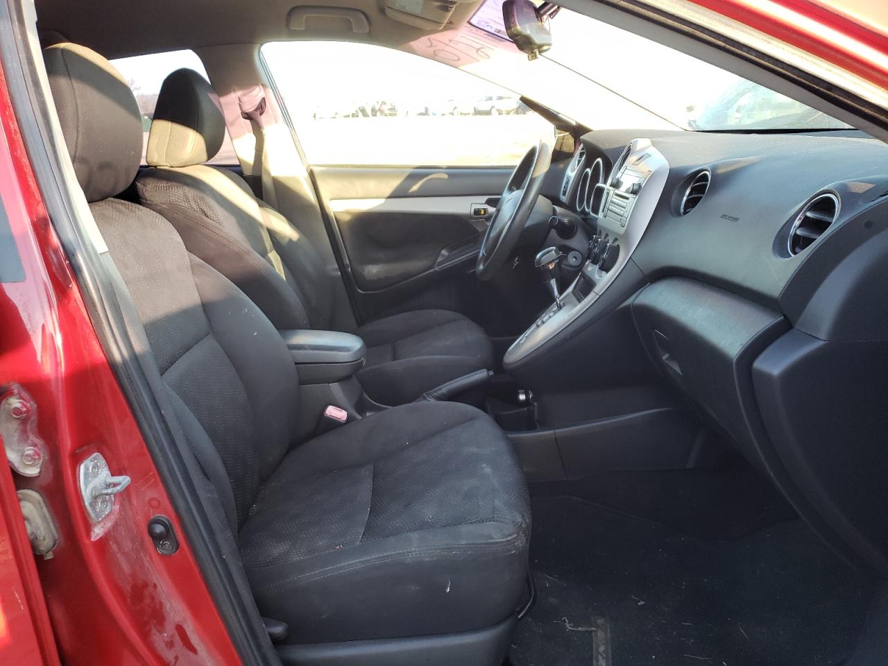 Photo 5 from auction – 2010 PONTIAC VIBE with VIN 5Y2SP6E88AZ418230