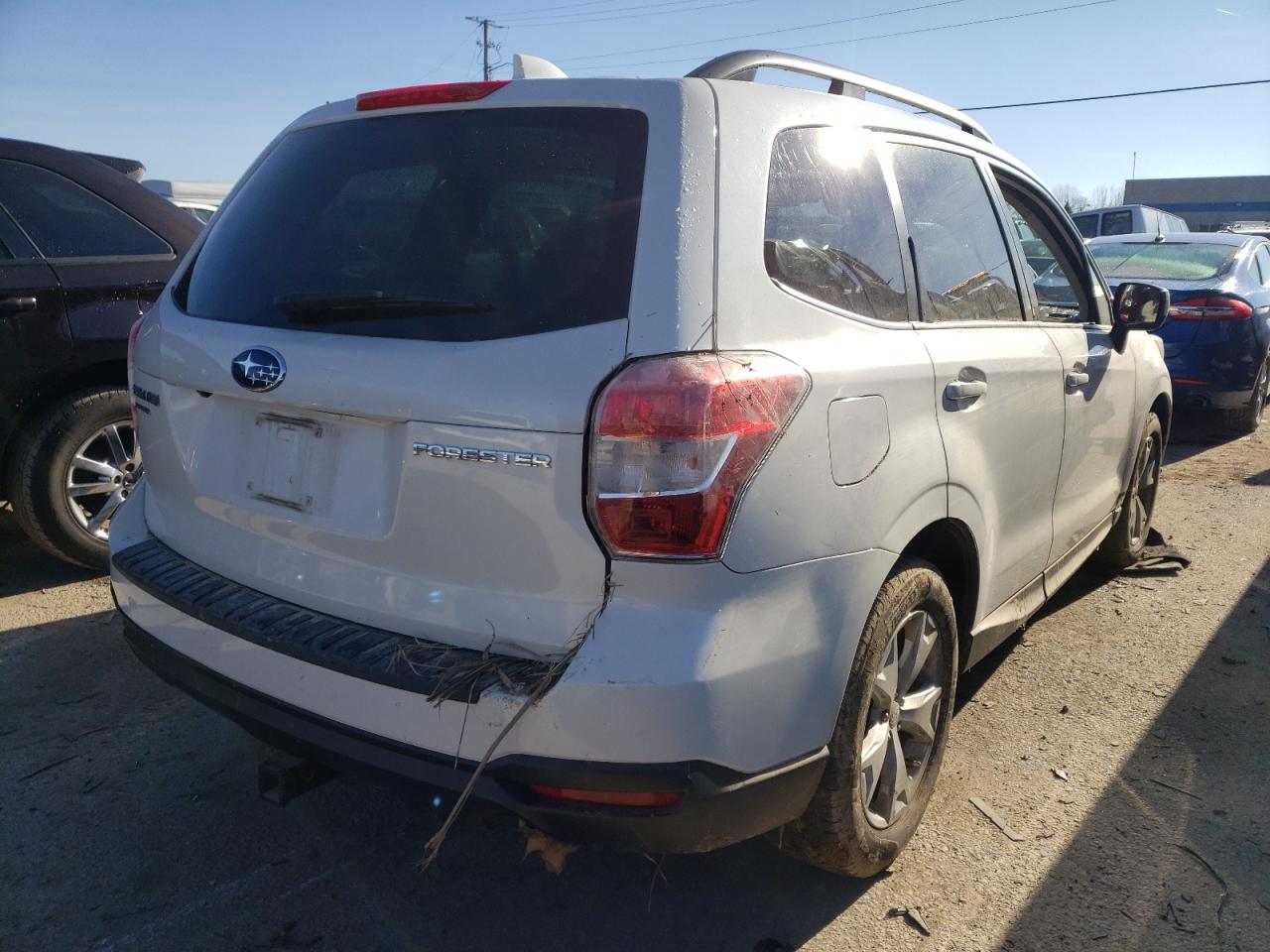 Photo 4 from auction – 2016 SUBARU FORESTER 2 with VIN JF2SJAGC2GH523738