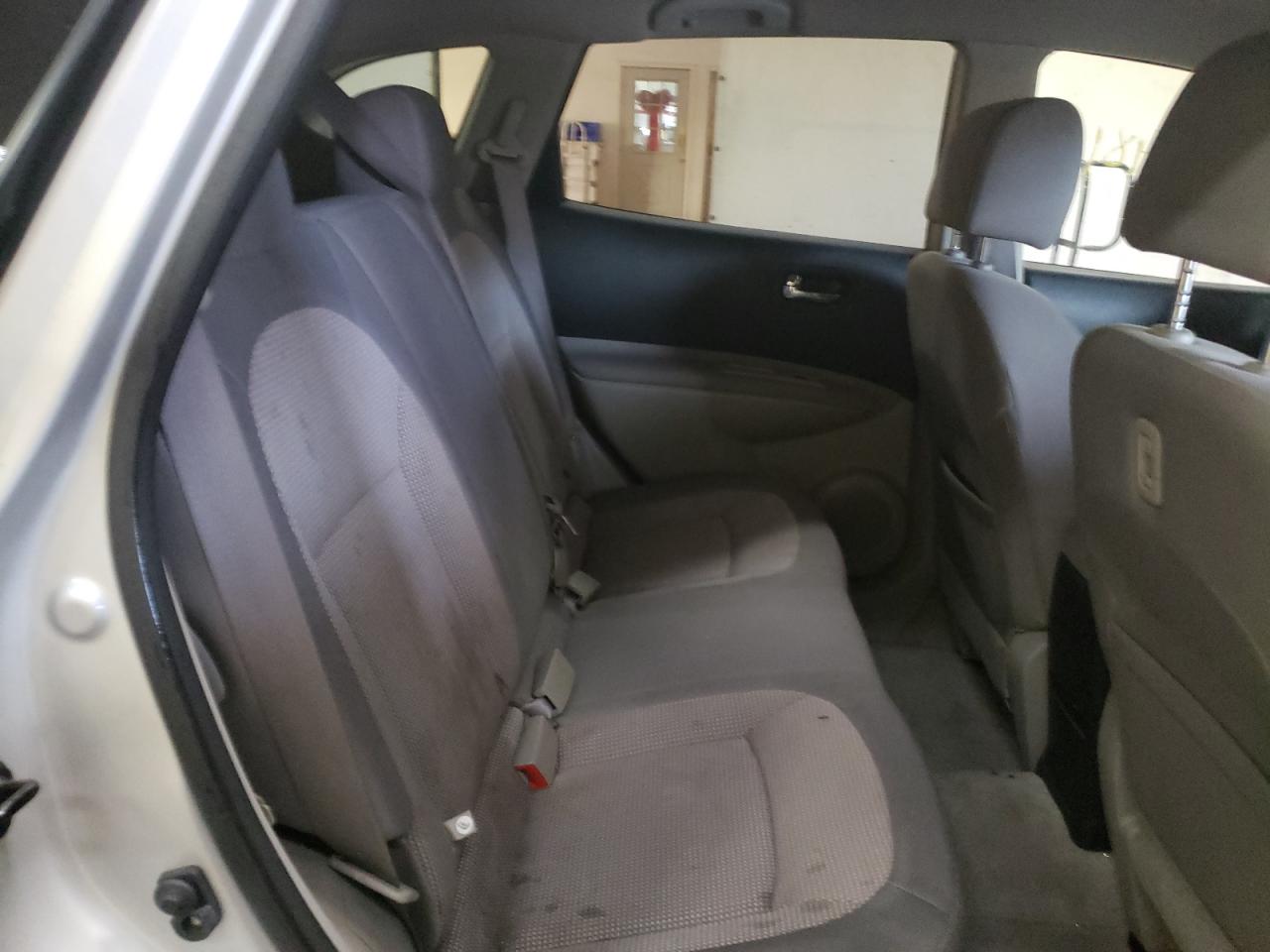Photo 6 from auction – 2013 NISSAN ROGUE S with VIN JN8AS5MT3DW546587