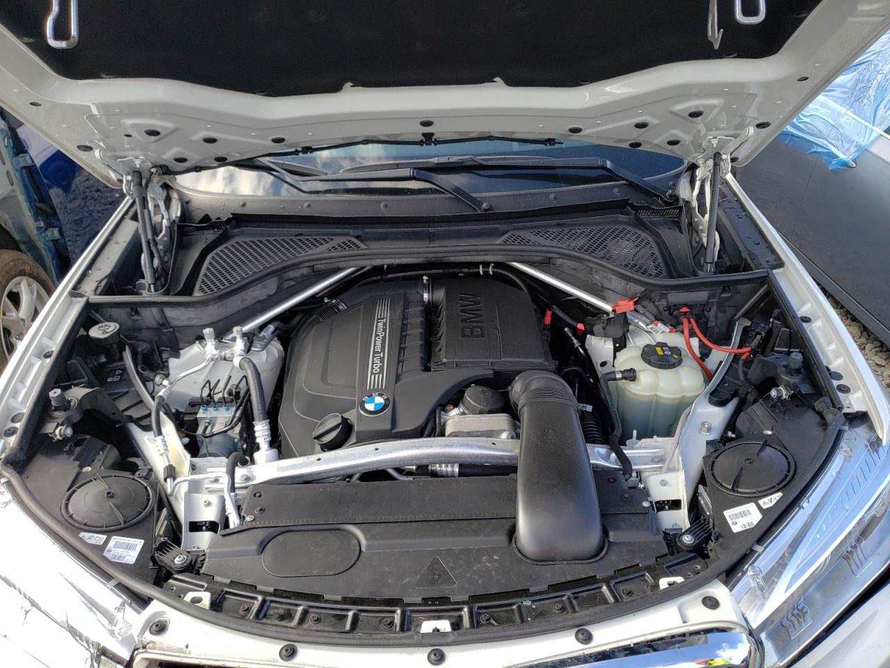 Photo 7 from auction – 2017 BMW UK with VIN 5UXKR2C30H0W43667