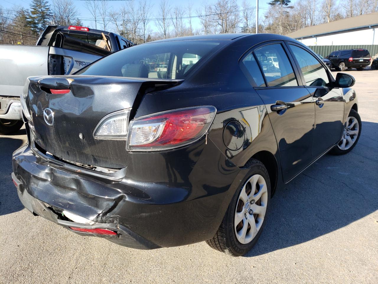 Photo 4 from auction – 2010 MAZDA 3 with VIN JM1BL1SG0A1215826
