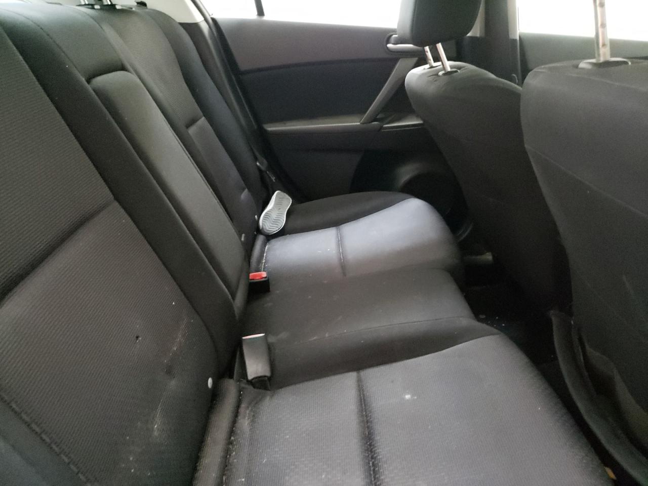 Photo 6 from auction – 2010 MAZDA 3 I with VIN JM1BL1SG6A1156801