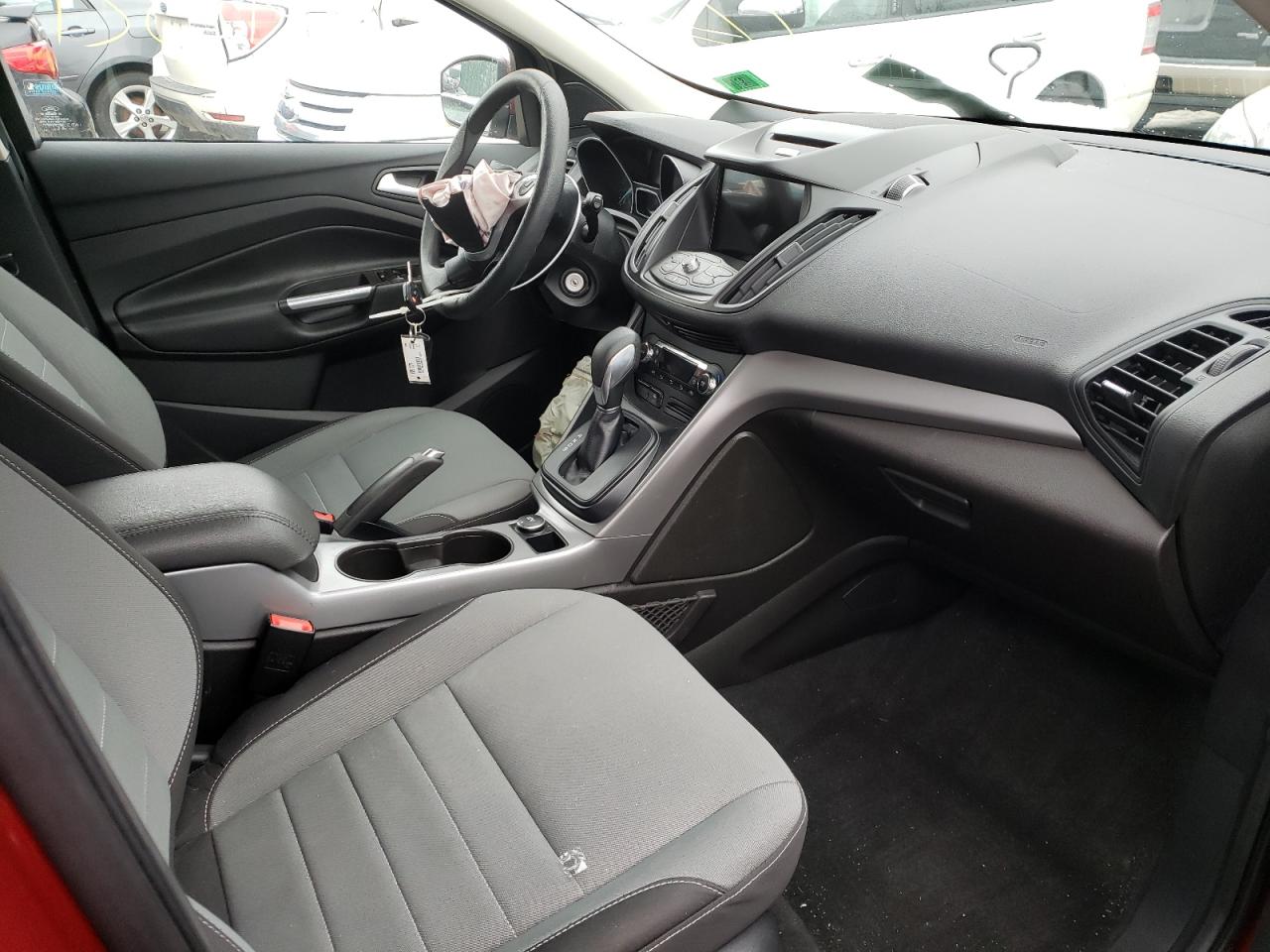 Photo 5 from auction – 2016 FORD ESCAPE SE with VIN 1FMCU9GX9GUC31633