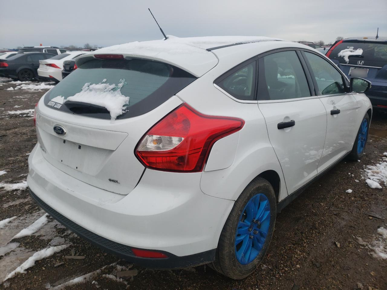 Photo 4 from auction – 2012 FORD FOCUS SEL with VIN 1FAHP3M21CL162871