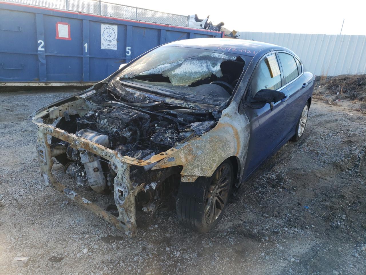 Photo 2 from auction – 2015 CHRYSLER 200 LIMITE with VIN 1C3CCCAB2FN755768