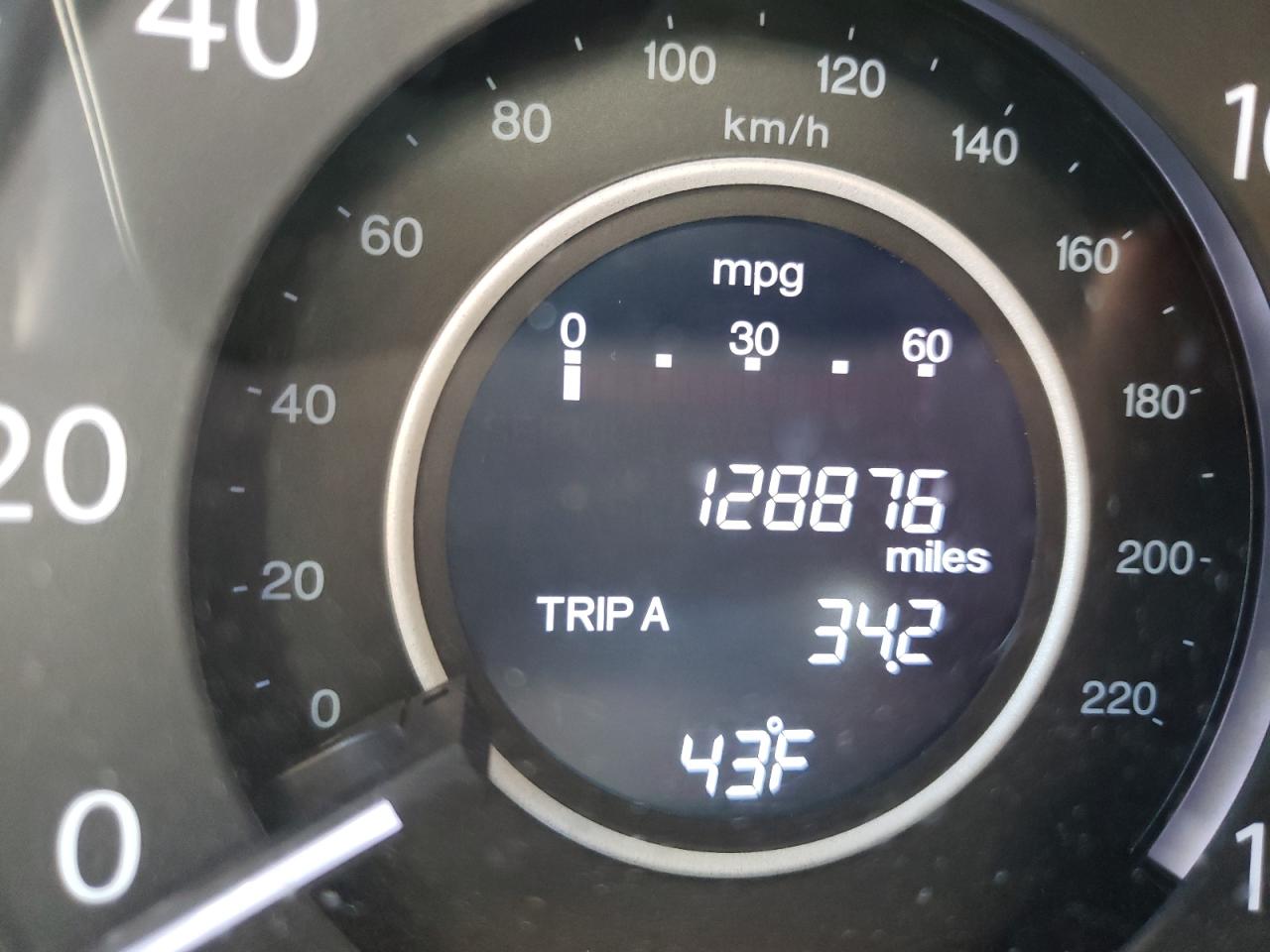 Photo 8 from auction – 2015 HONDA CR-V EXL with VIN 2HKRM4H70FH669675