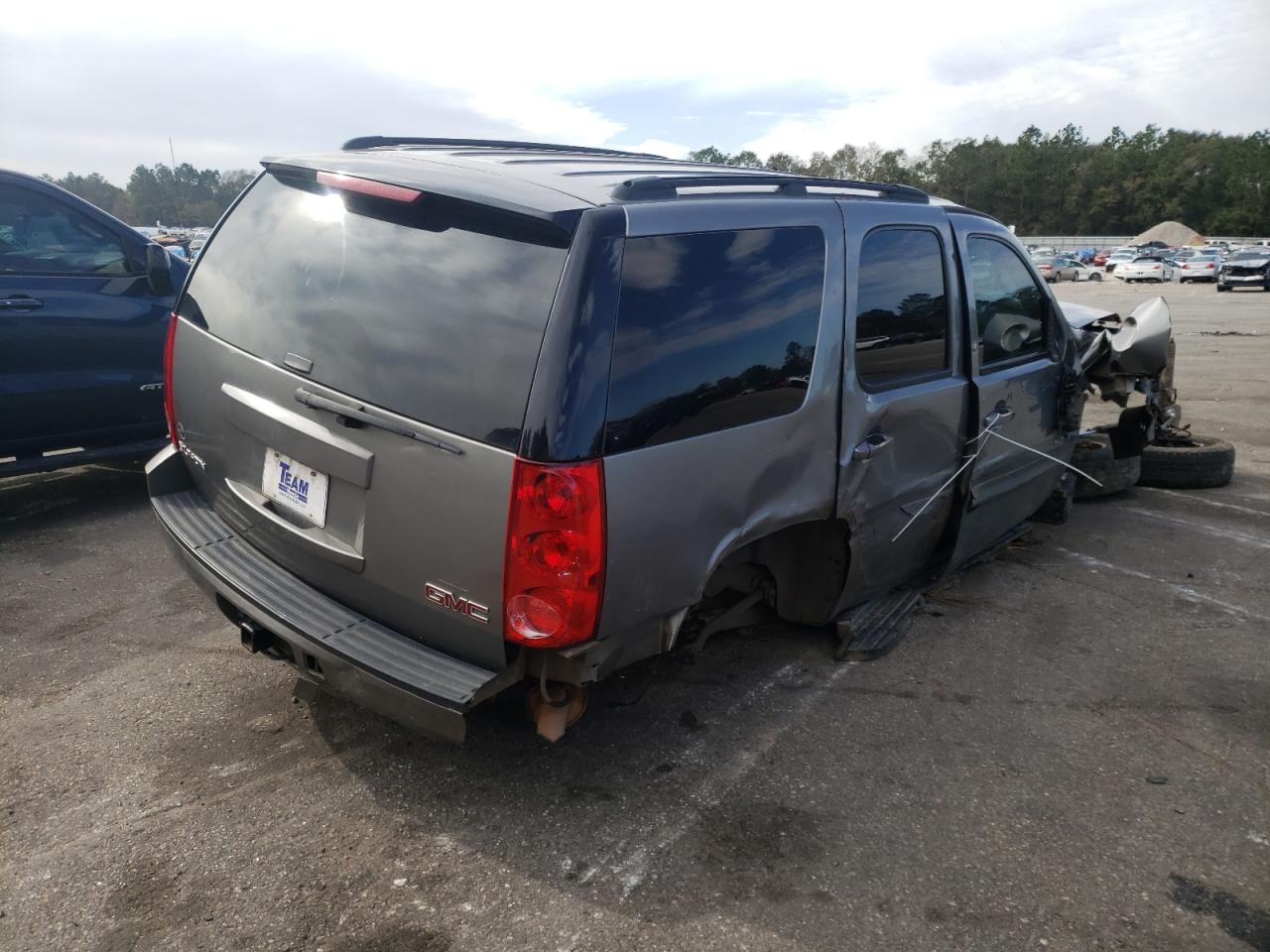 Photo 4 from auction – 2009 GMC YUKON SLE with VIN 1GKFC23C29R153981