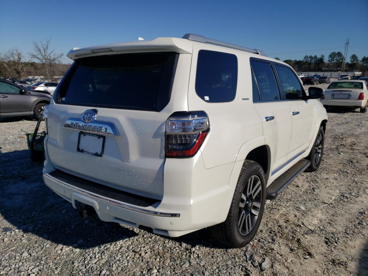 Photo 4 from auction – 2020 TOYOTA 4RUNNER SR with VIN JTEBU5JR7L5772585