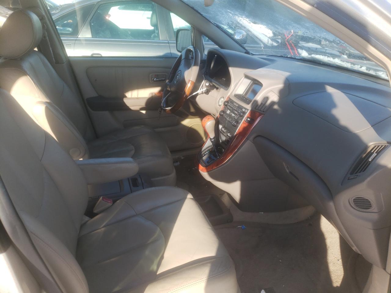 Photo 5 from auction – 2002 LEXUS RX 300 with VIN JTJHF10U120283597