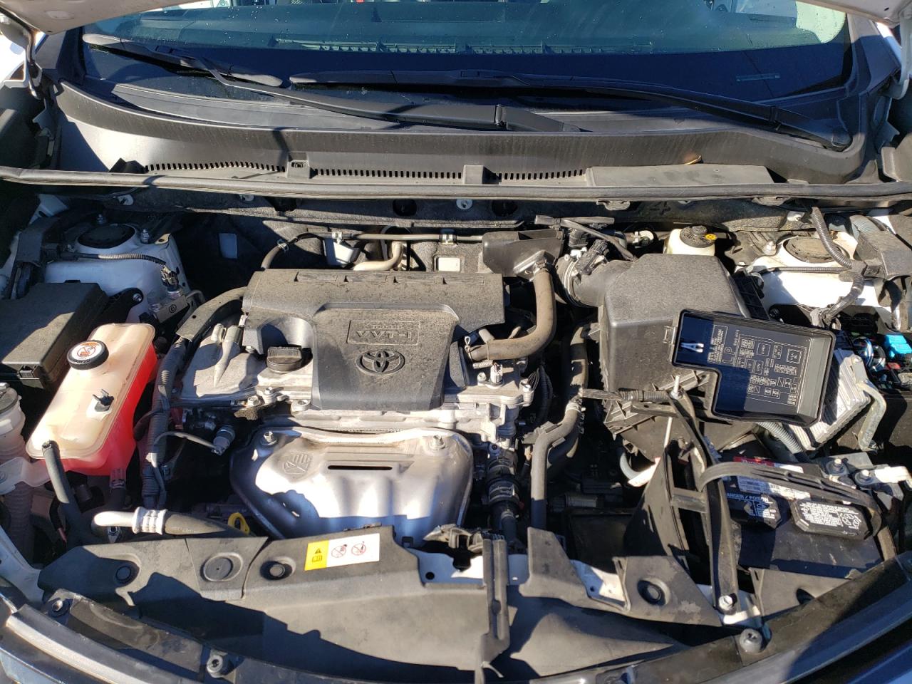 Photo 7 from auction – 2017 TOYOTA RAV4 LE with VIN JTMZFREV1HJ705751
