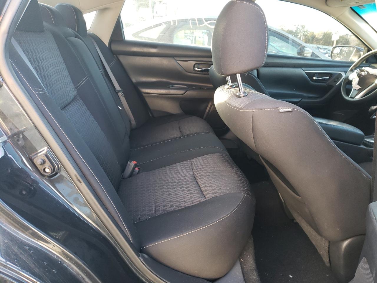 Photo 6 from auction – 2016 NISSAN ALTIMA 2.5 with VIN 1N4AL3AP7GC176051